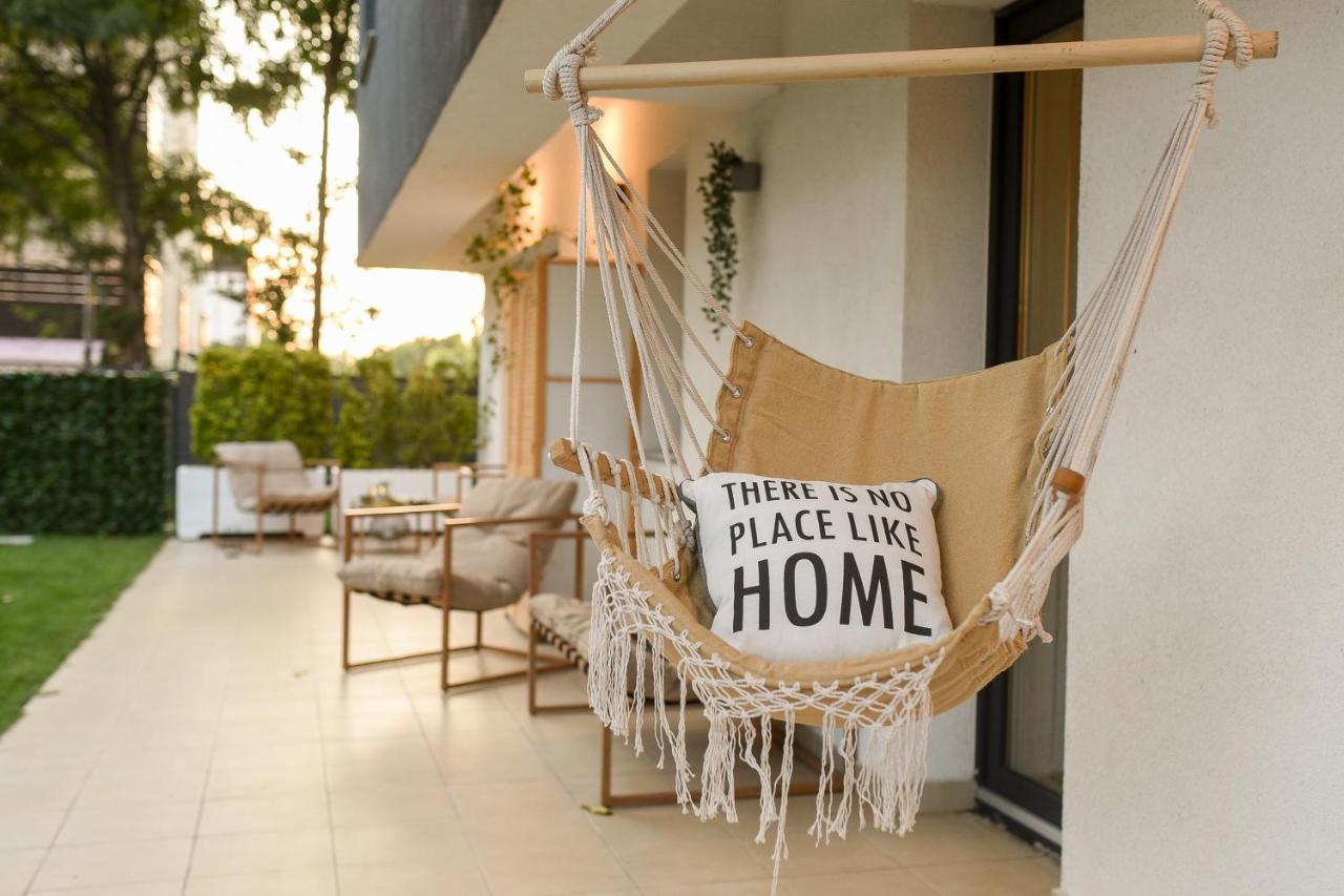 Vacation Feel - 2Br Apartment With Terrace & Private Parking In Baneasa Bucarest Exterior foto