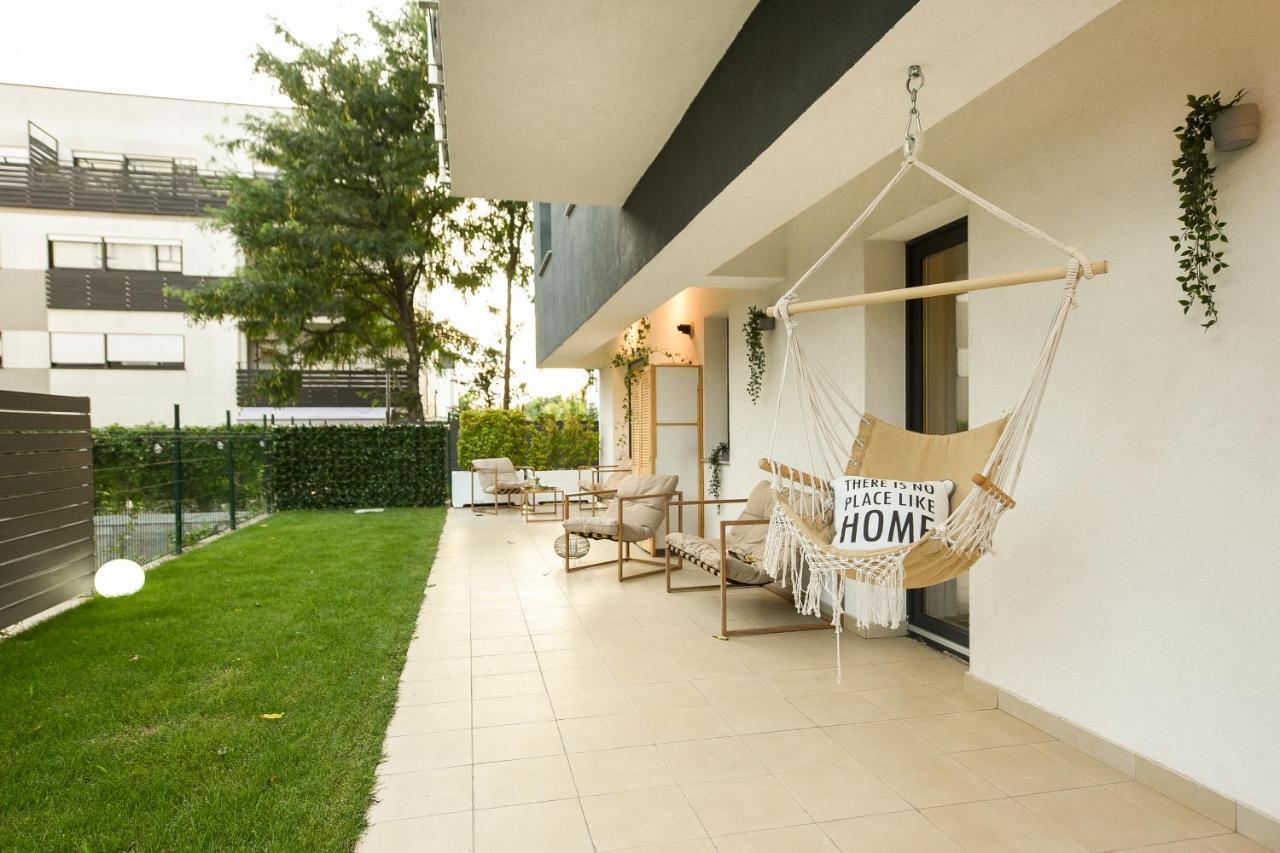 Vacation Feel - 2Br Apartment With Terrace & Private Parking In Baneasa Bucarest Exterior foto