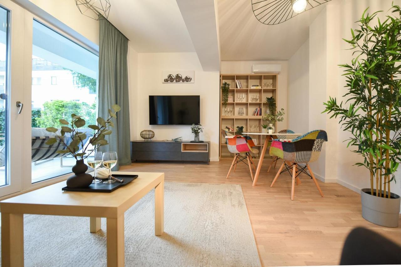Vacation Feel - 2Br Apartment With Terrace & Private Parking In Baneasa Bucarest Exterior foto