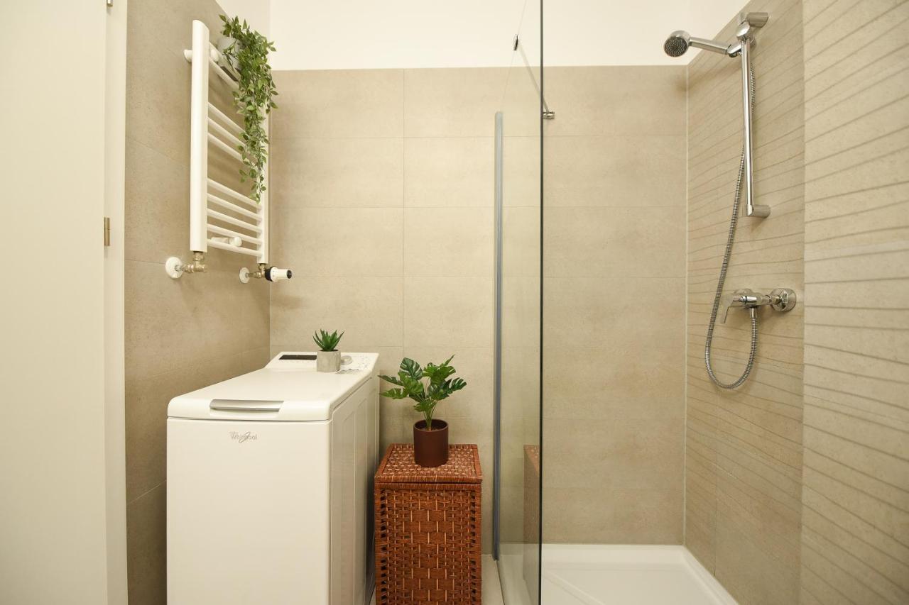 Vacation Feel - 2Br Apartment With Terrace & Private Parking In Baneasa Bucarest Exterior foto